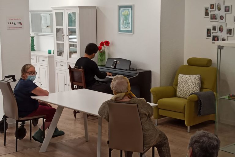 Regelmäßige Konzerte, Tagespflege Einrichtung